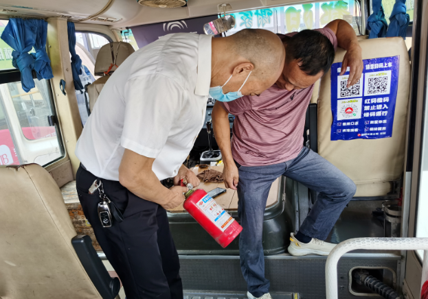 鄱陽長運：開展國慶節前安全機務檢查工作