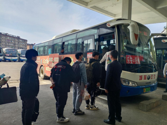 撫州長運:多措并舉保障清明節安全出行