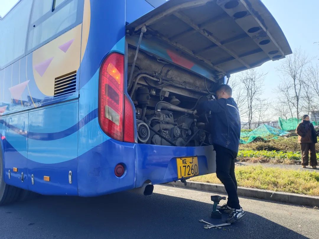 黃山長運:開展車輛突發機件故障應急演練